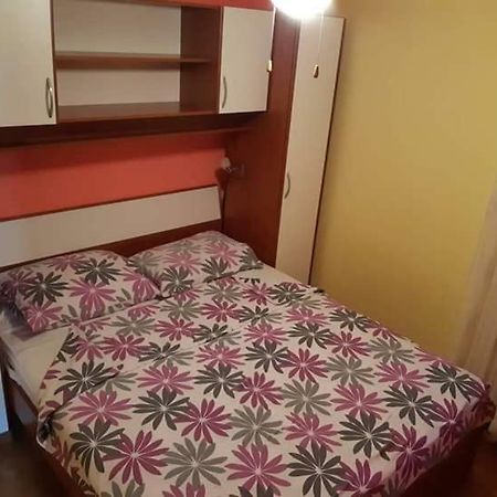 Apartmani Katica Vir Exterior foto